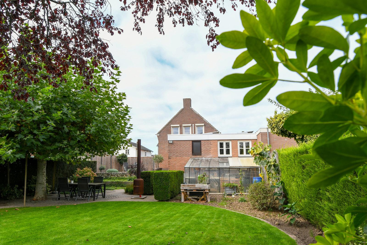 Twee-onder-één-kap te koop: Schoolstraat 38, Herten