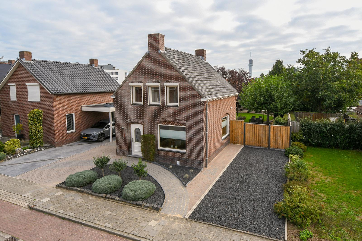 Twee-onder-één-kap te koop: Schoolstraat 38, Herten