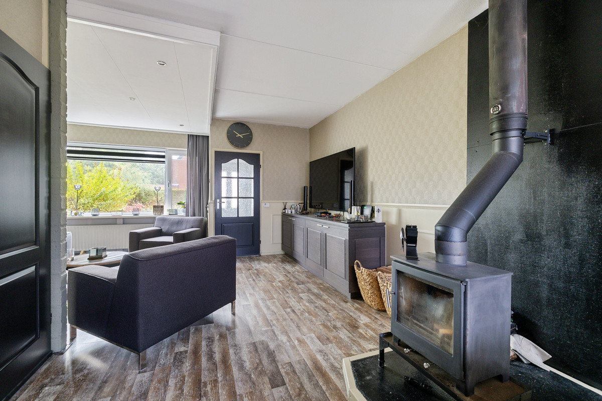 Tussenwoning te koop: De Vang 27, Buitenpost