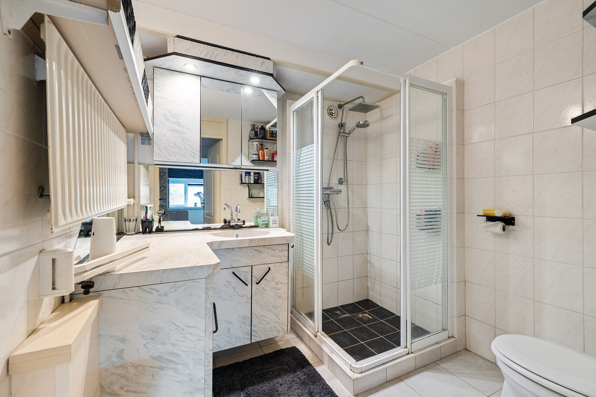 Tussenwoning te koop: De Vang 27, Buitenpost