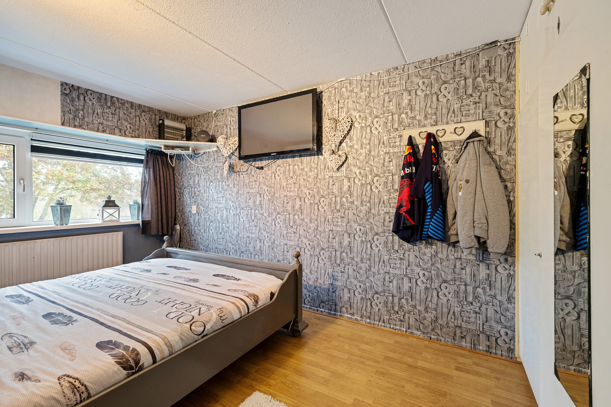 Tussenwoning te koop: De Vang 27, Buitenpost