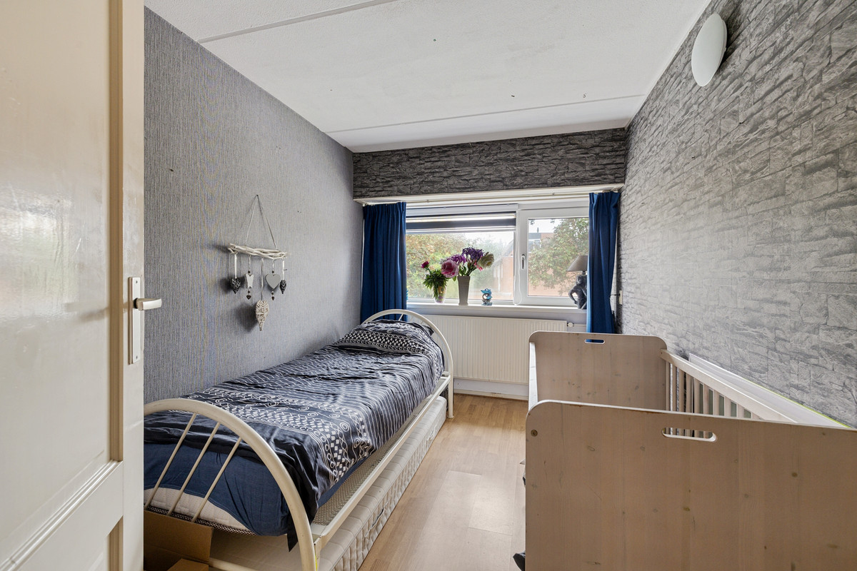 Tussenwoning te koop: De Vang 27, Buitenpost