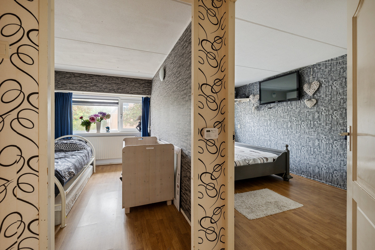 Tussenwoning te koop: De Vang 27, Buitenpost