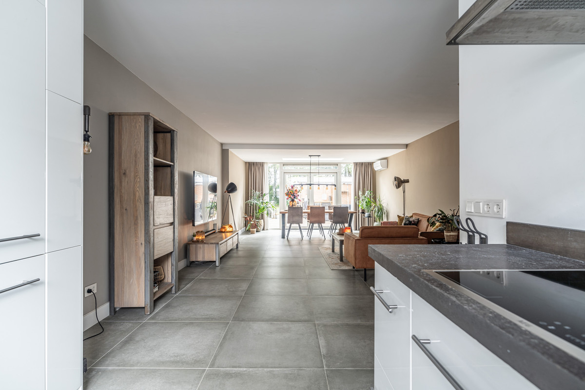 Hoekwoning te koop: Zwaan 44, Zoeterwoude