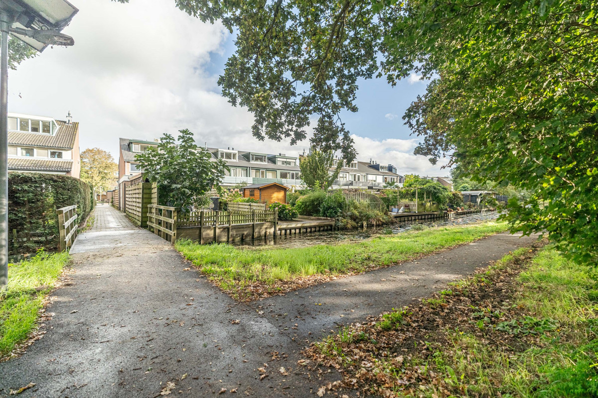Hoekwoning te koop: Zwaan 44, Zoeterwoude