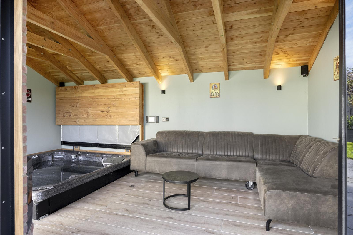 Vrijstaande woning te koop: Noorsestraat 9, Ouwerkerk
