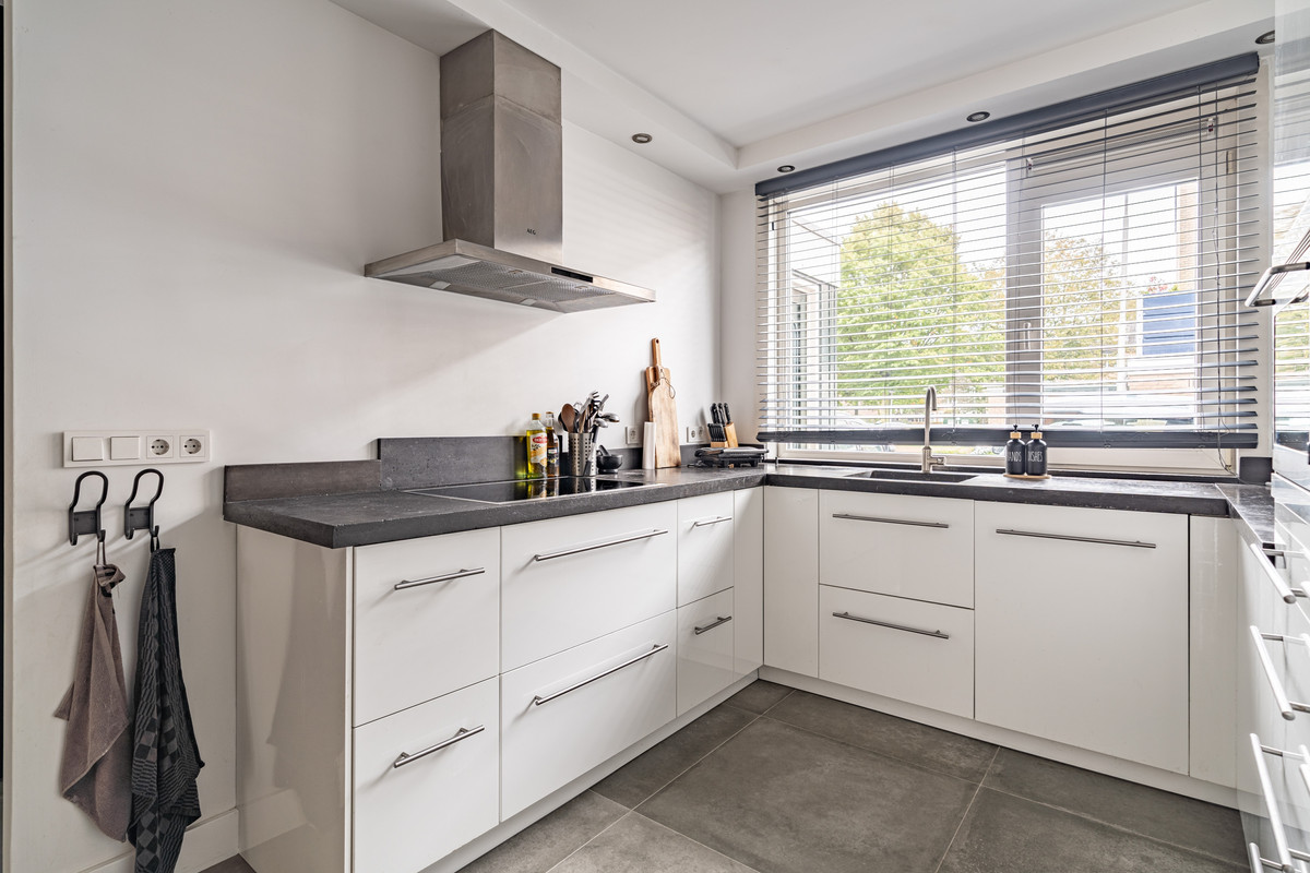 Hoekwoning te koop: Zwaan 44, Zoeterwoude
