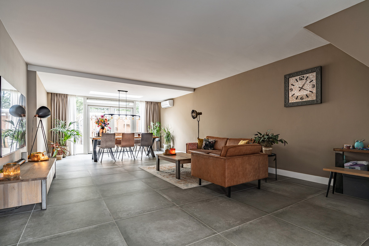 Hoekwoning te koop: Zwaan 44, Zoeterwoude