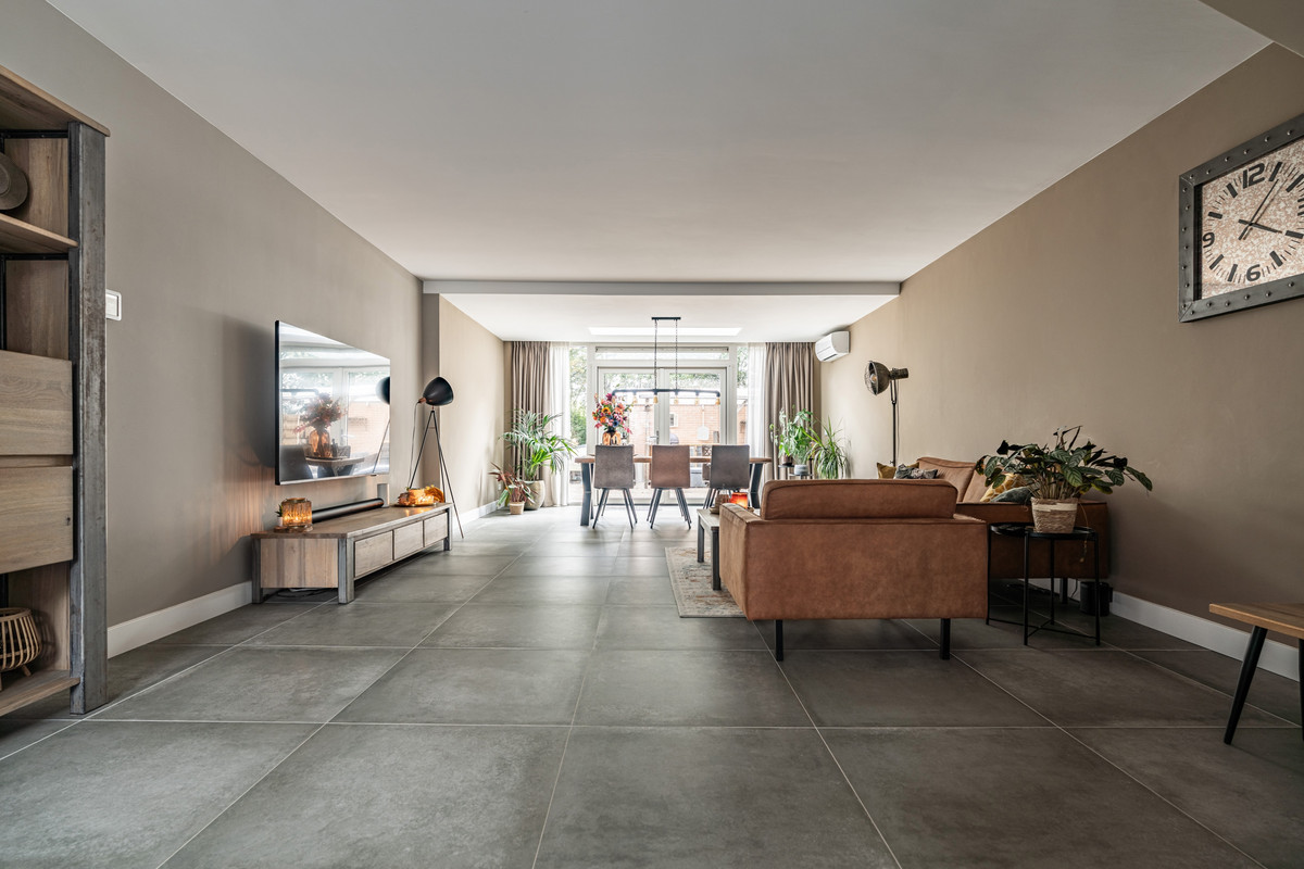 Hoekwoning te koop: Zwaan 44, Zoeterwoude