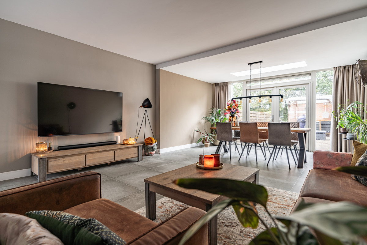 Hoekwoning te koop: Zwaan 44, Zoeterwoude