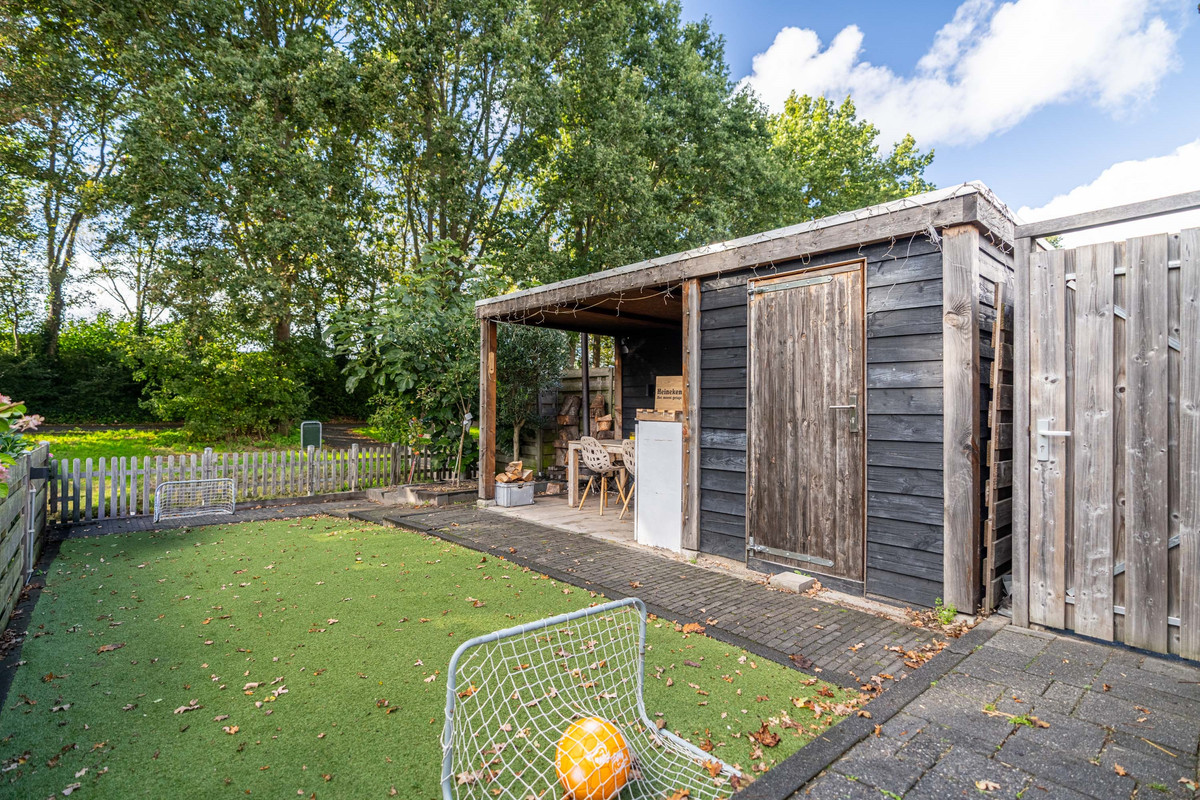 Hoekwoning te koop: Zwaan 44, Zoeterwoude
