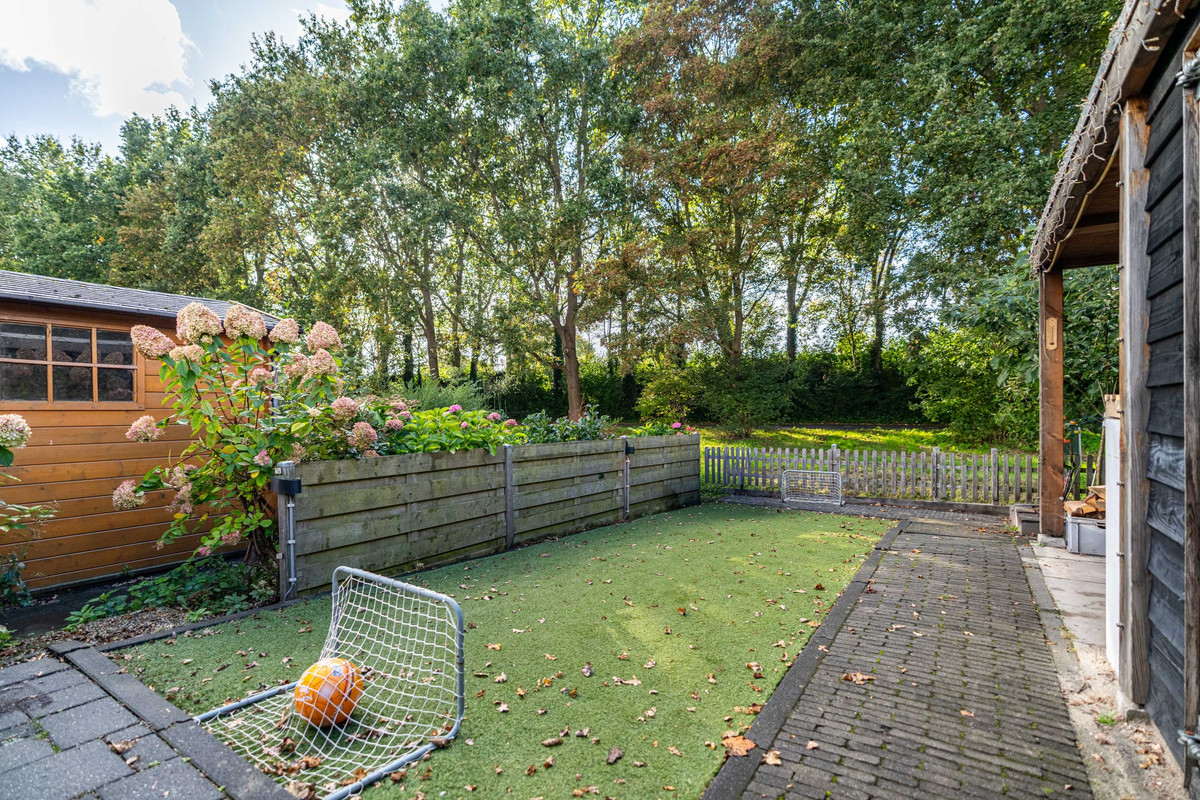 Hoekwoning te koop: Zwaan 44, Zoeterwoude