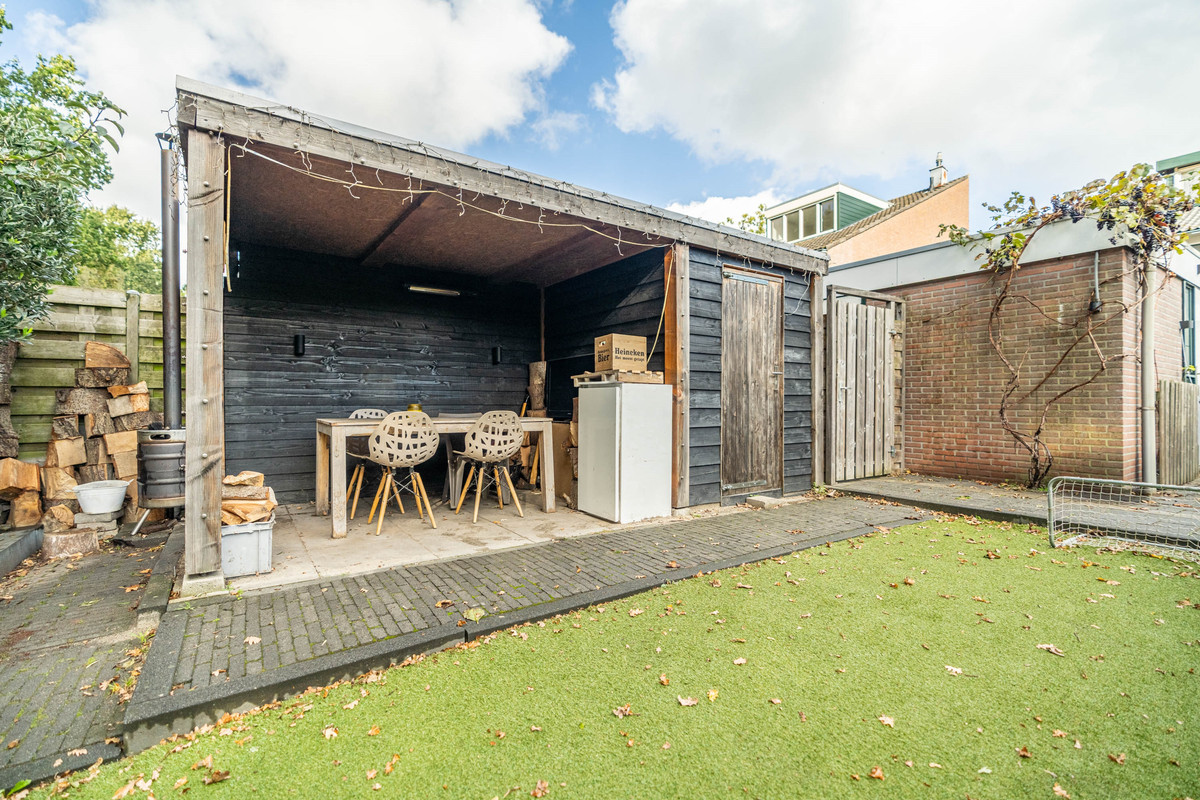 Hoekwoning te koop: Zwaan 44, Zoeterwoude
