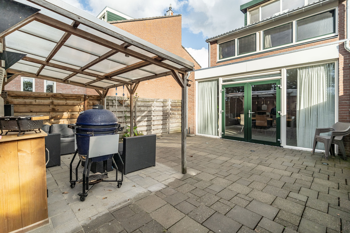 Hoekwoning te koop: Zwaan 44, Zoeterwoude