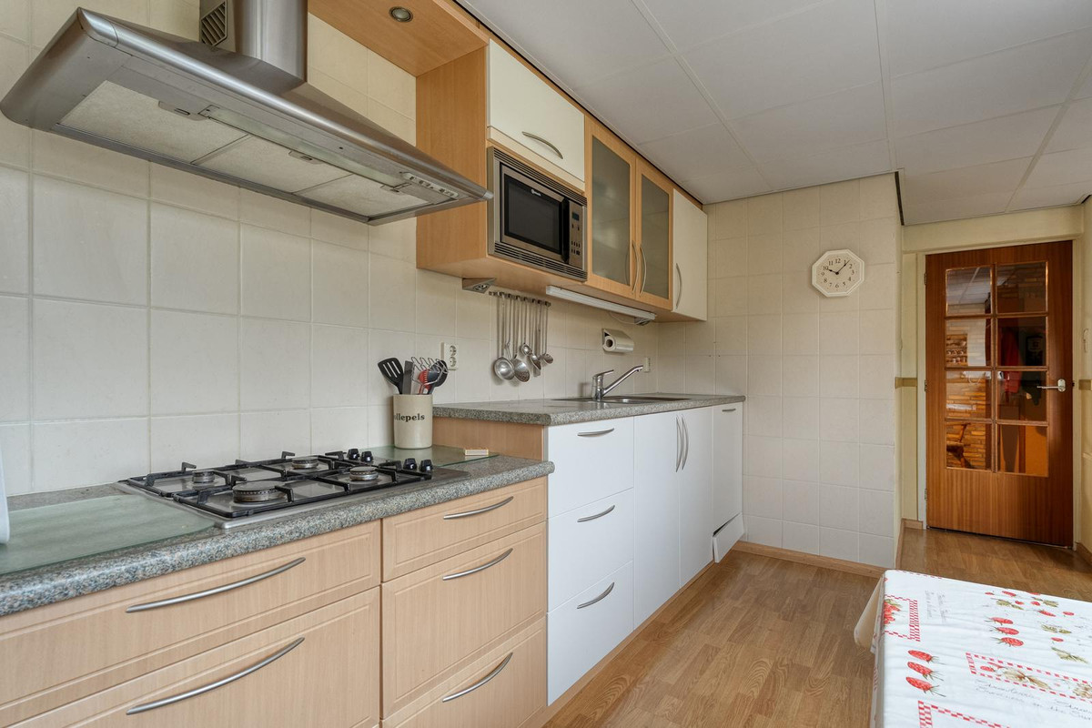 Tussenwoning te koop: Voltastraat 11, Hoogeveen