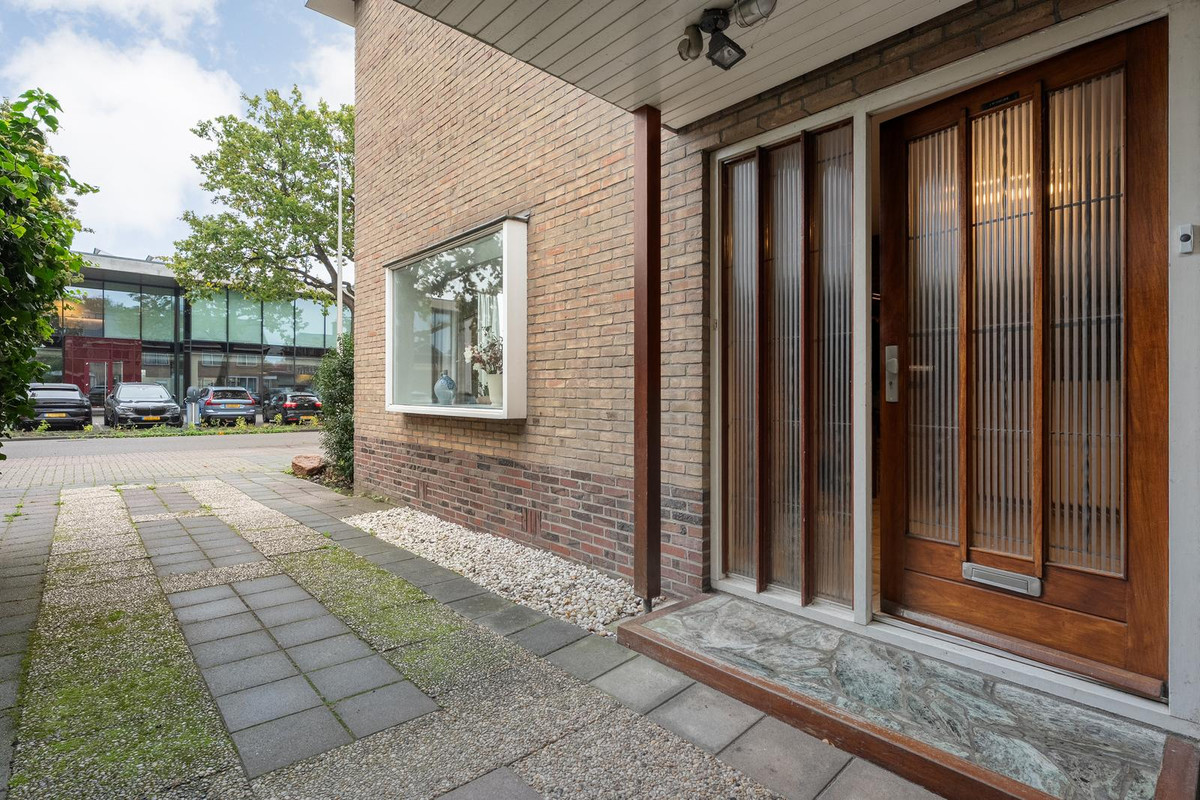 Tussenwoning te koop: Voltastraat 11, Hoogeveen