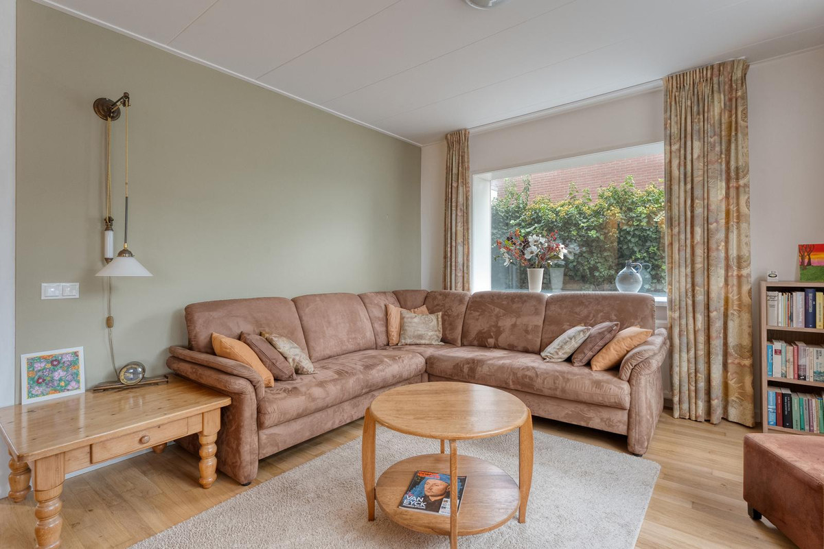 Tussenwoning te koop: Voltastraat 11, Hoogeveen
