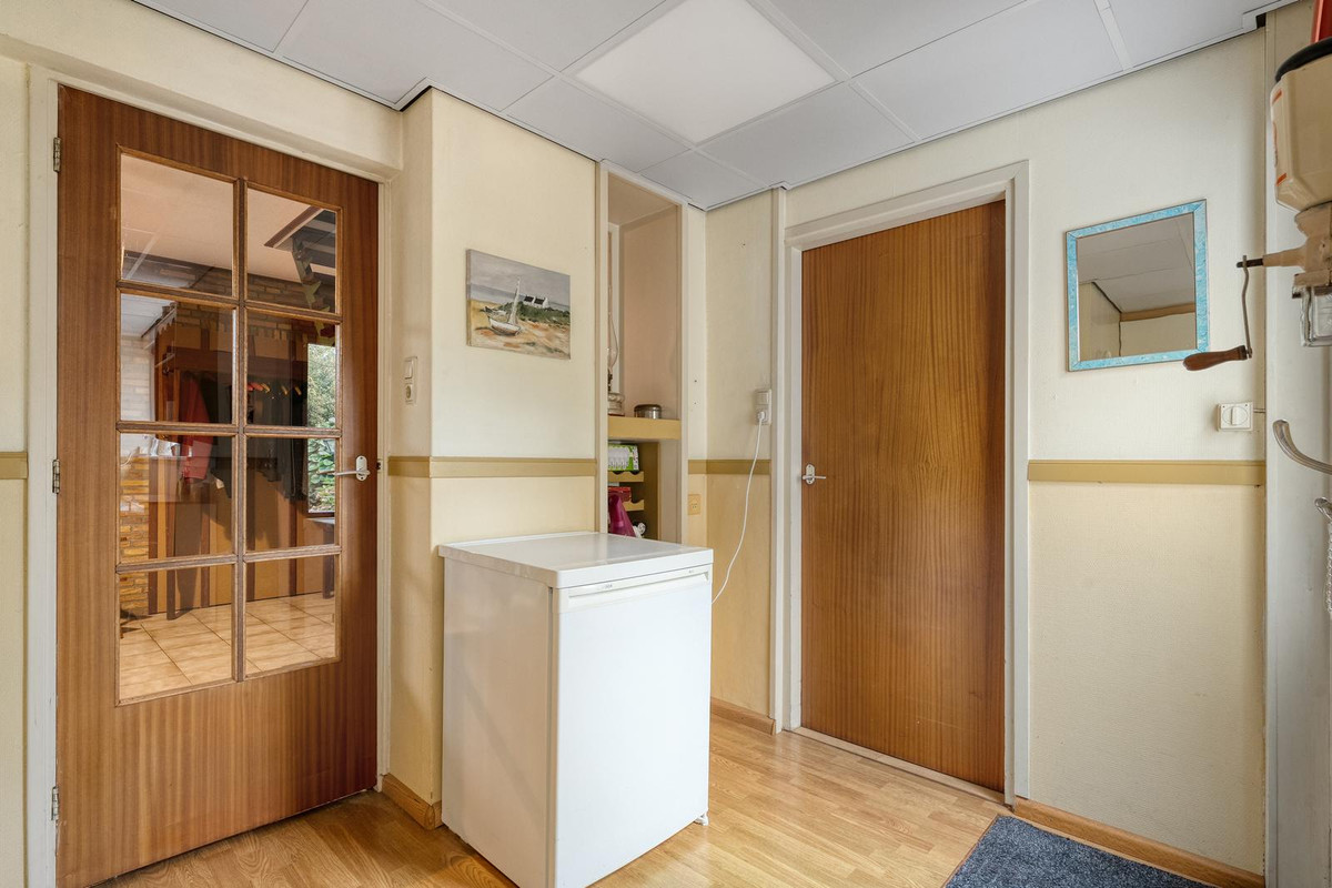 Tussenwoning te koop: Voltastraat 11, Hoogeveen
