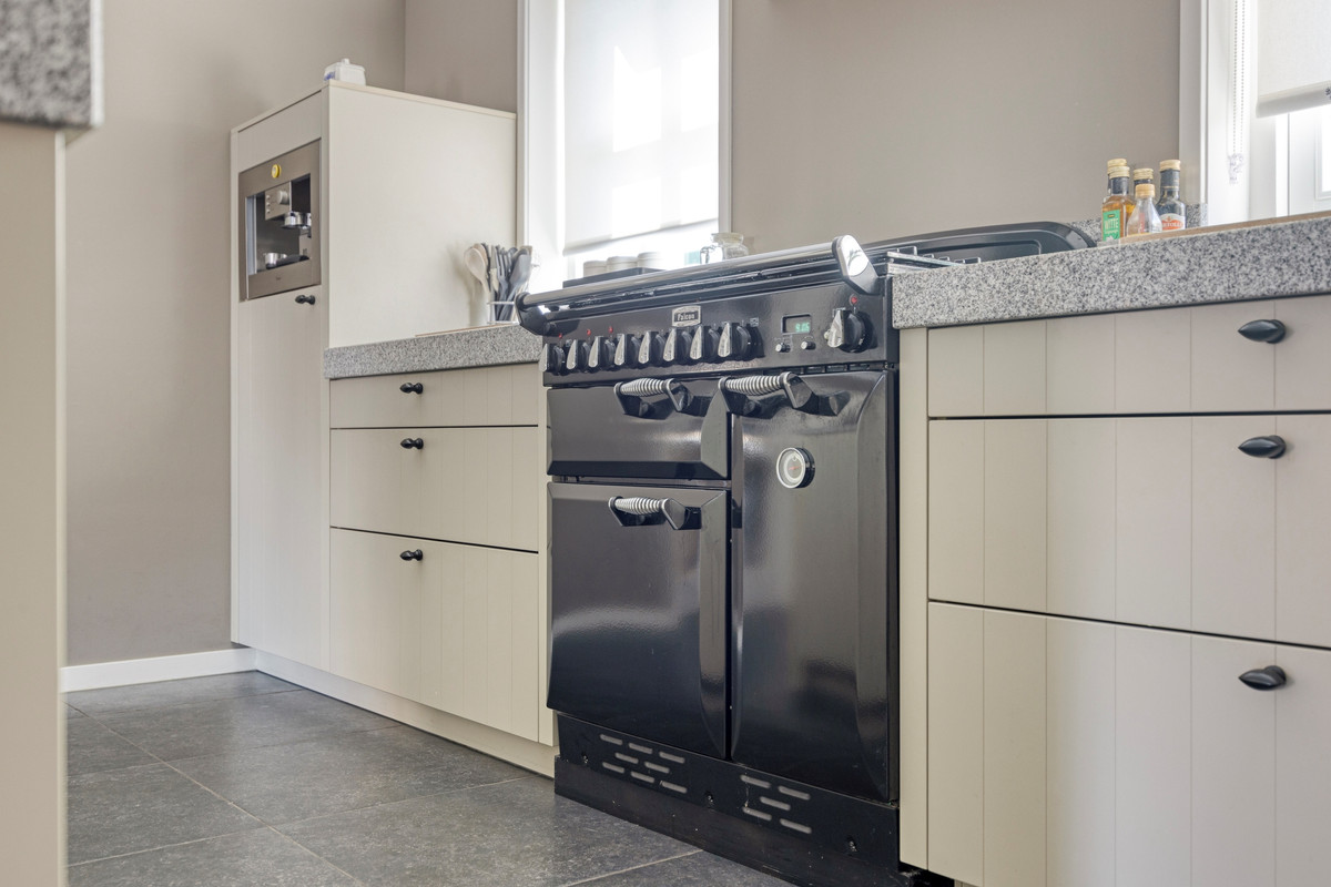 Vrijstaande woning te koop: Bergenstraat 3A, Raamsdonk