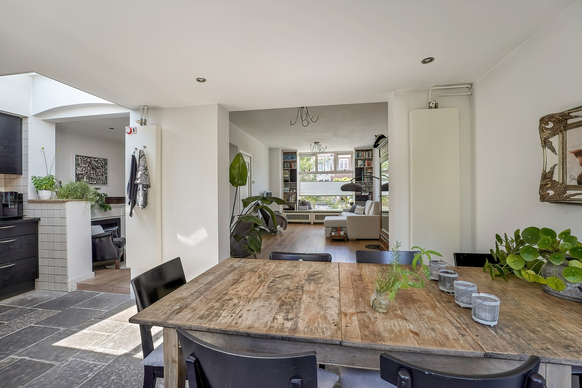 Tussenwoning te koop: Grunerielaan 24, Oegstgeest