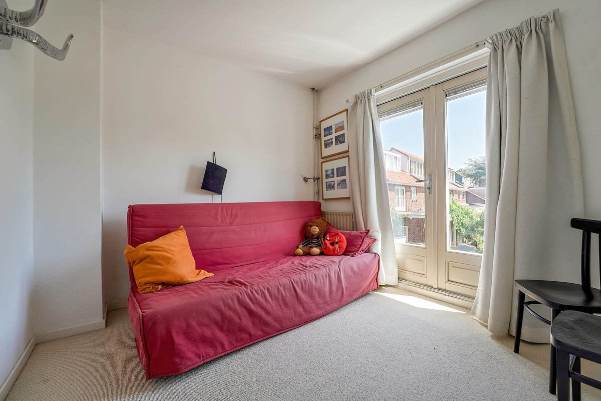 Tussenwoning te koop: Grunerielaan 24, Oegstgeest