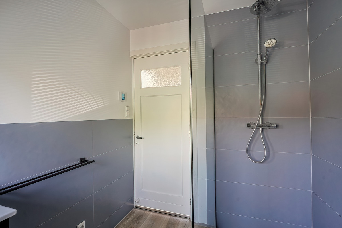 Tussenwoning te koop: Grunerielaan 24, Oegstgeest
