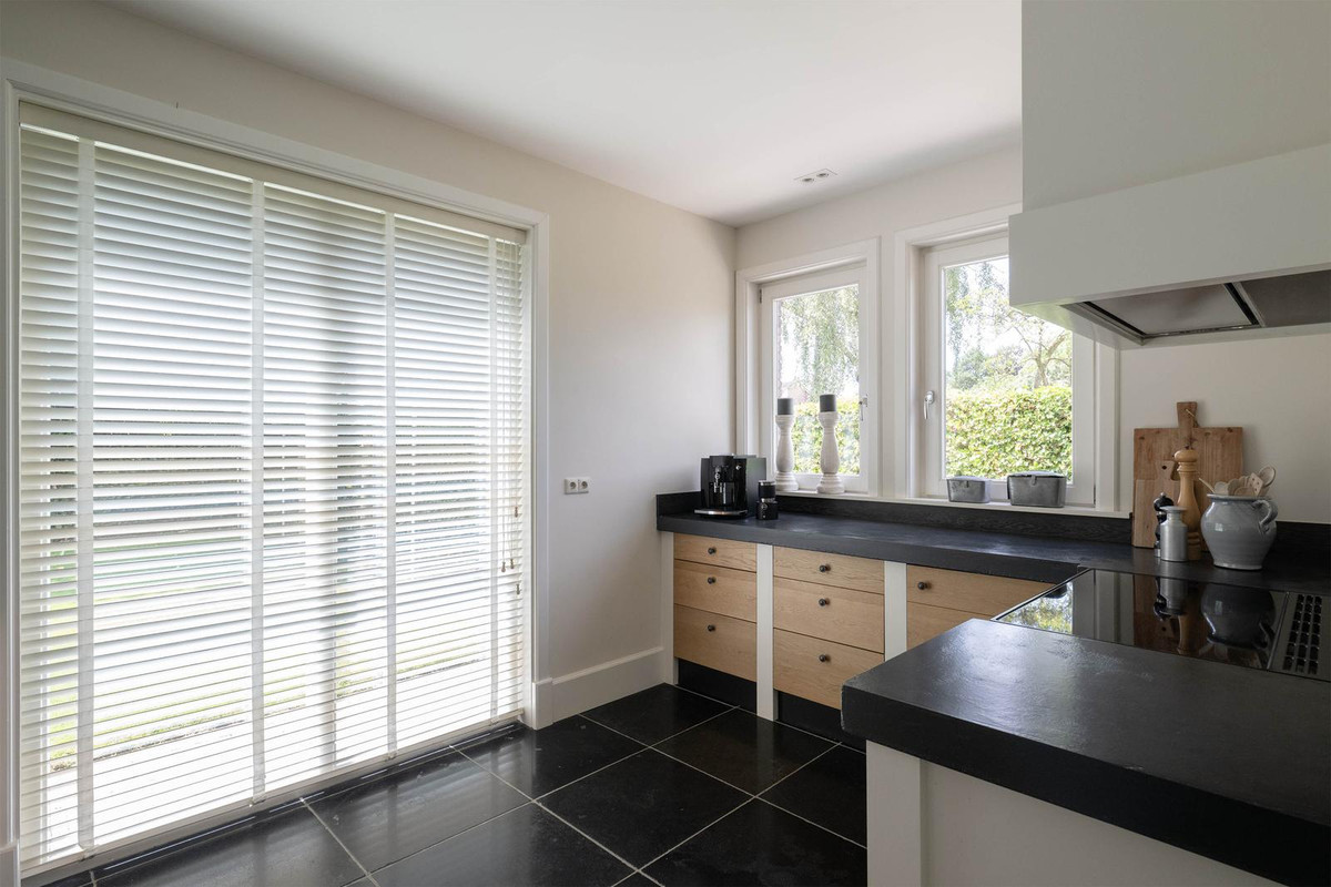 Vrijstaande woning te koop: Nassaustraat 7, Barendrecht