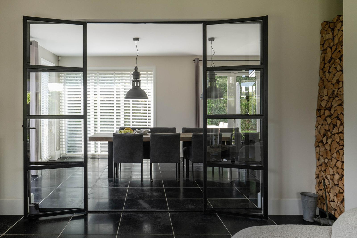 Vrijstaande woning te koop: Nassaustraat 7, Barendrecht