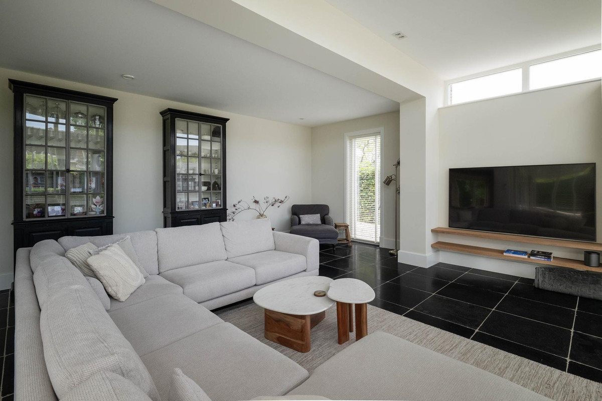 Vrijstaande woning te koop: Nassaustraat 7, Barendrecht