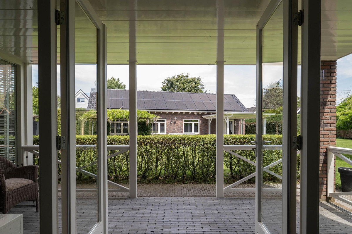 Vrijstaande woning te koop: Nassaustraat 7, Barendrecht
