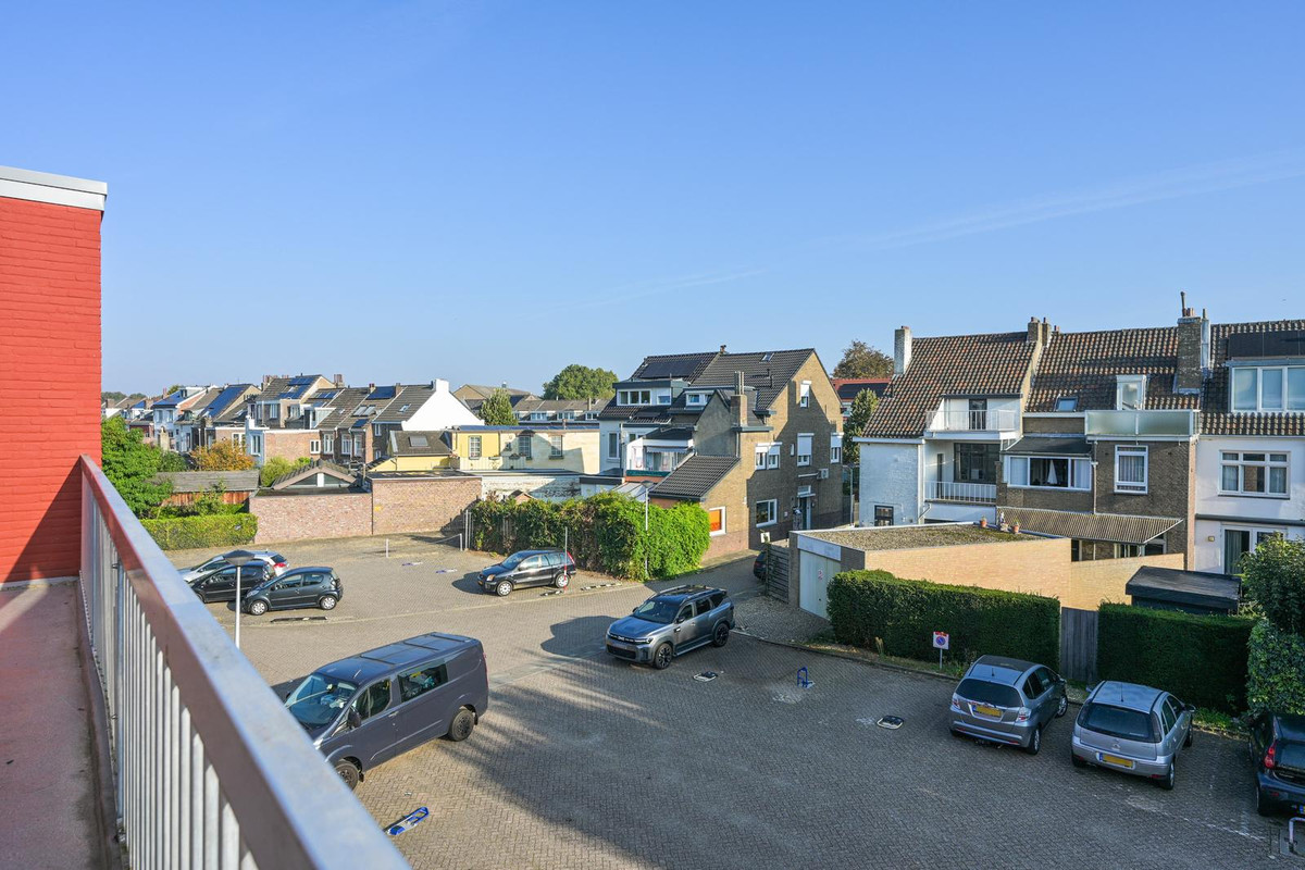 Appartement te koop: Dokter van Kleefstraat 28C, Maastricht