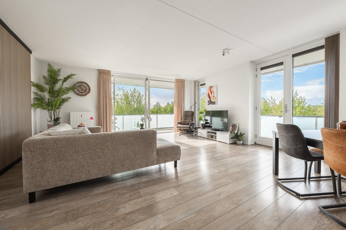 Appartement te koop: Boelijn 167, Almere