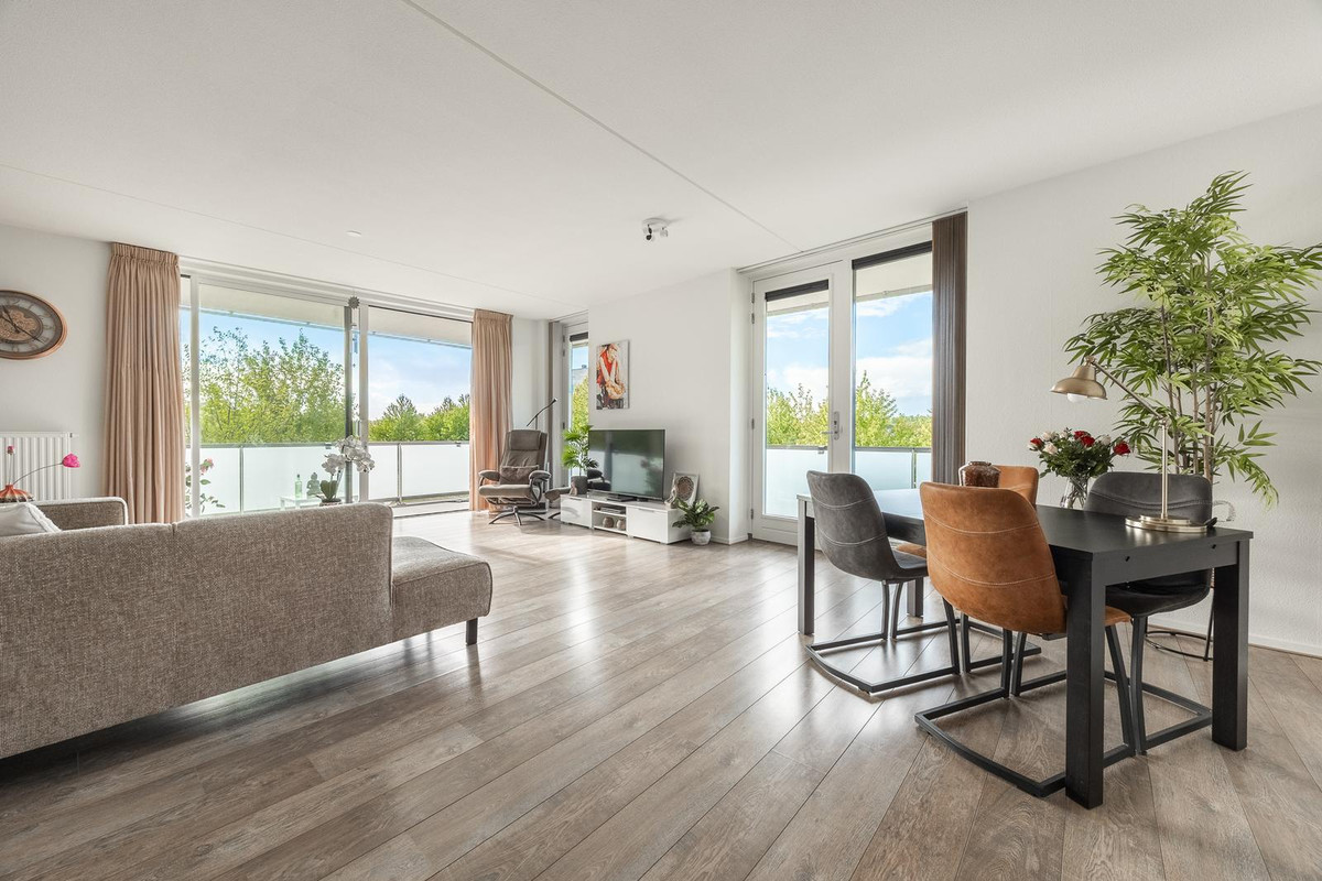Appartement te koop: Boelijn 167, Almere