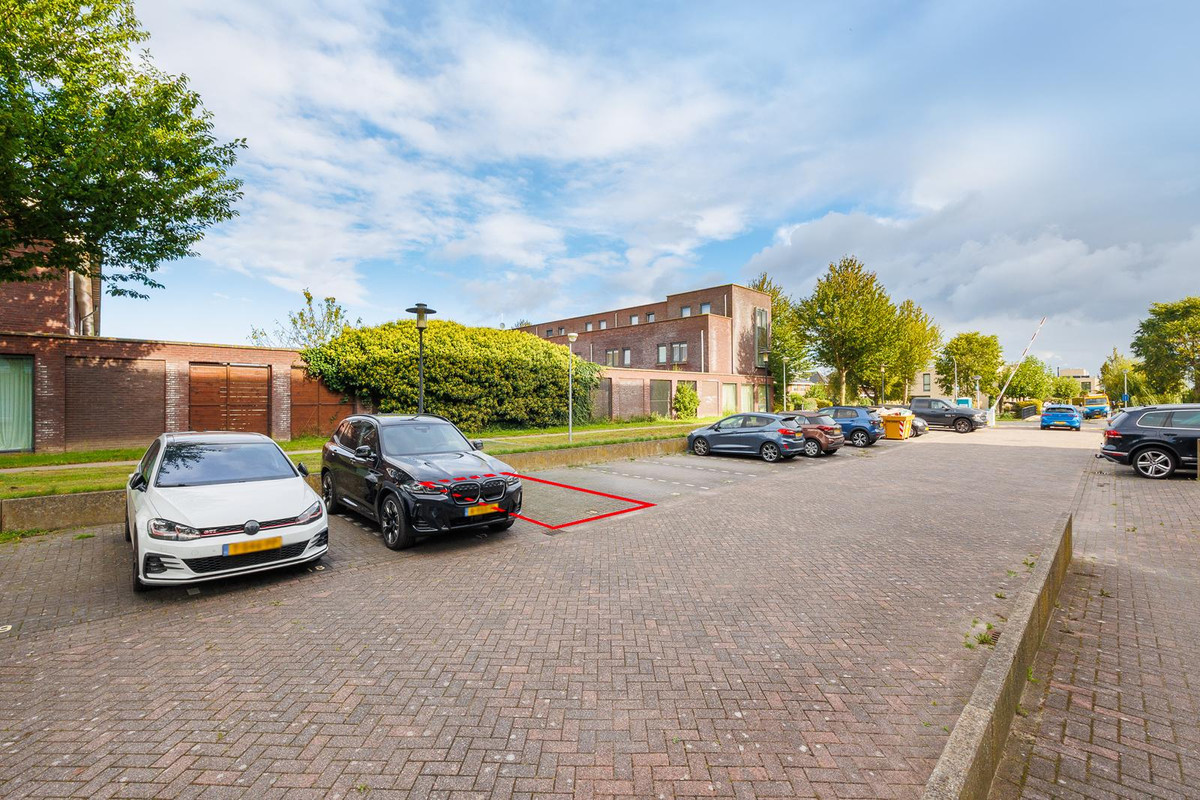 Appartement te koop: Boelijn 167, Almere