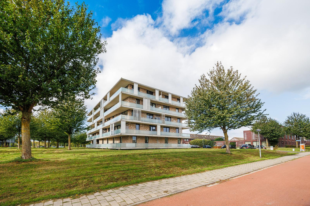 Appartement te koop: Boelijn 167, Almere