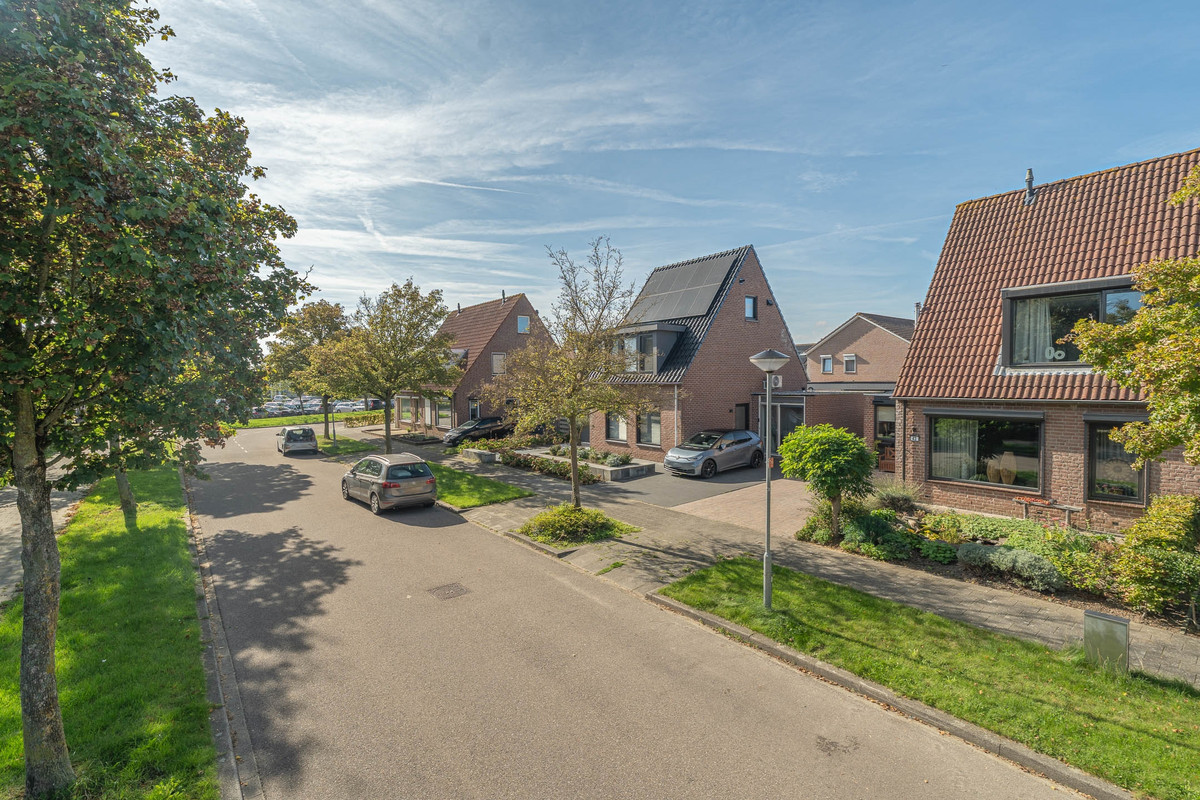 Twee-onder-één-kap te koop: Kerkpolder 43, Krabbendijke