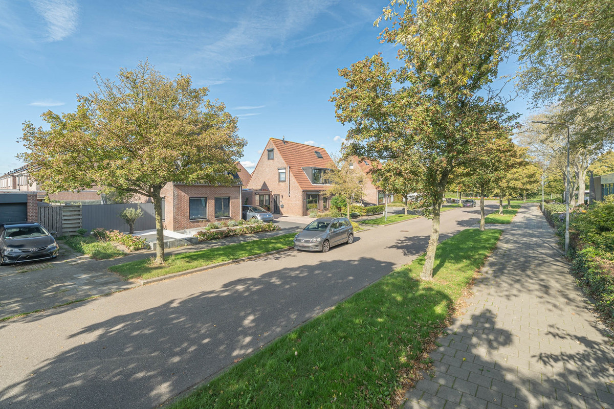 Twee-onder-één-kap te koop: Kerkpolder 43, Krabbendijke