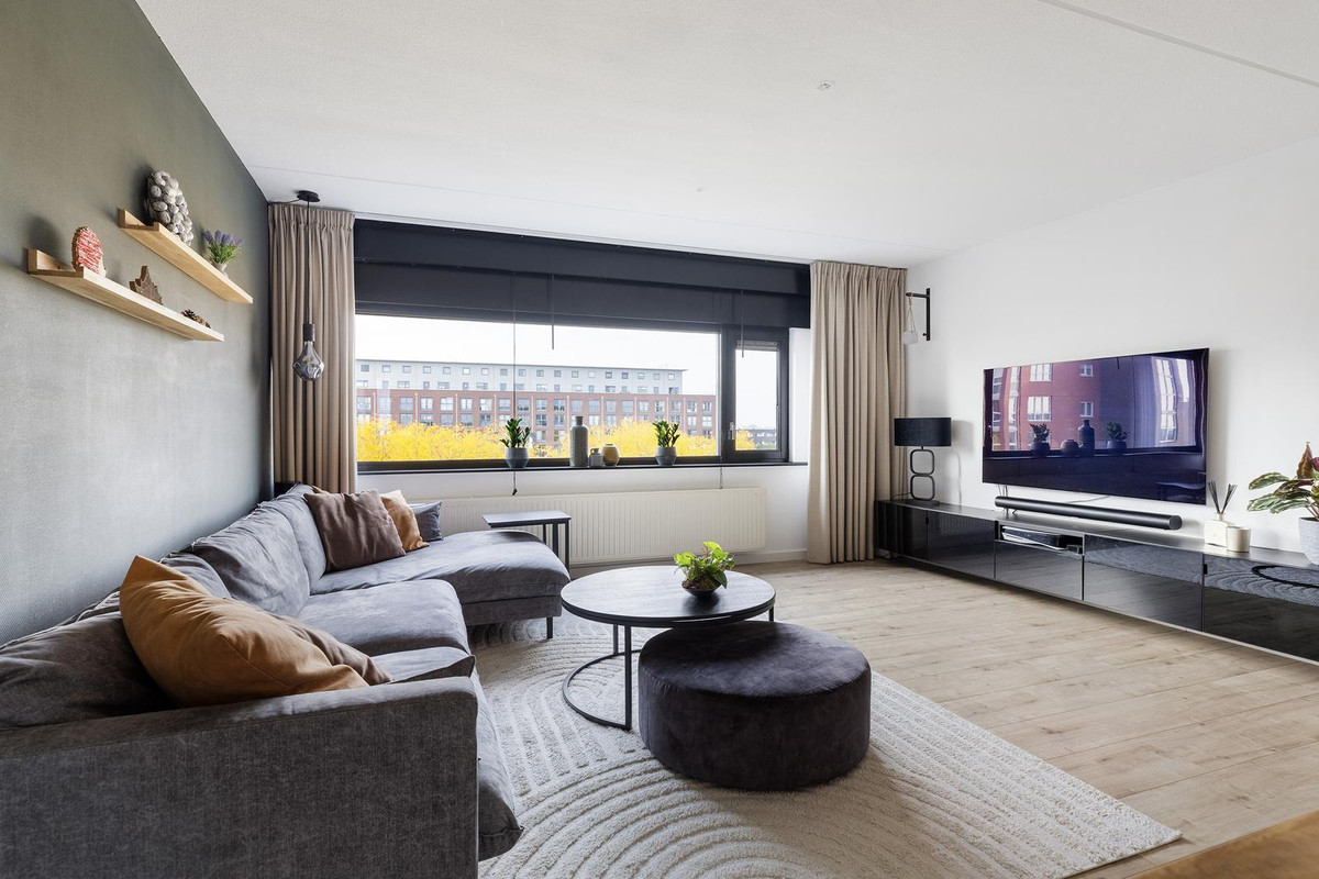 Appartement te koop: Middeldijkerplein 224, Barendrecht