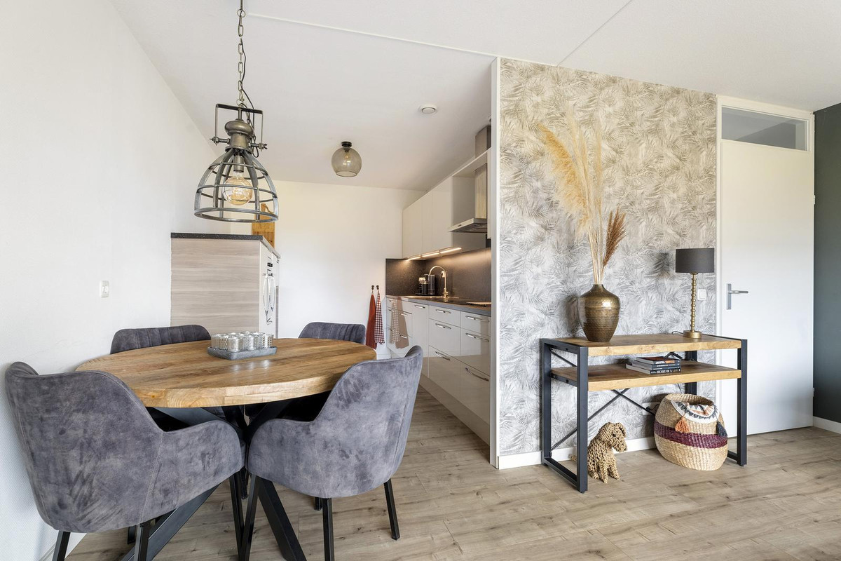 Appartement te koop: Middeldijkerplein 224, Barendrecht