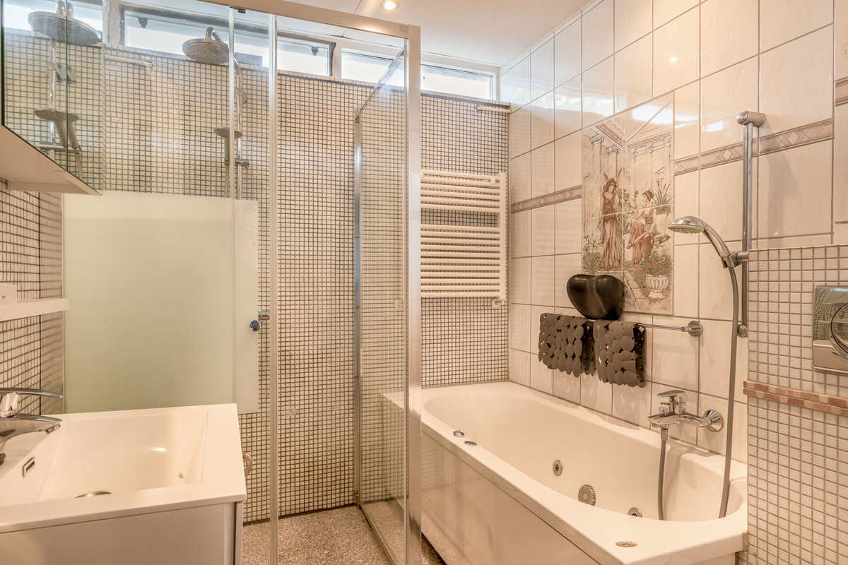 Hoekwoning te koop: Loevestein 16, Zwijndrecht