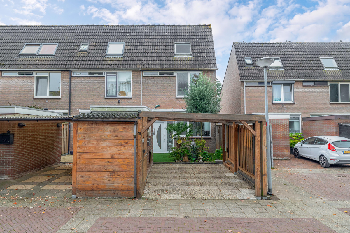 Hoekwoning te koop: Loevestein 16, Zwijndrecht