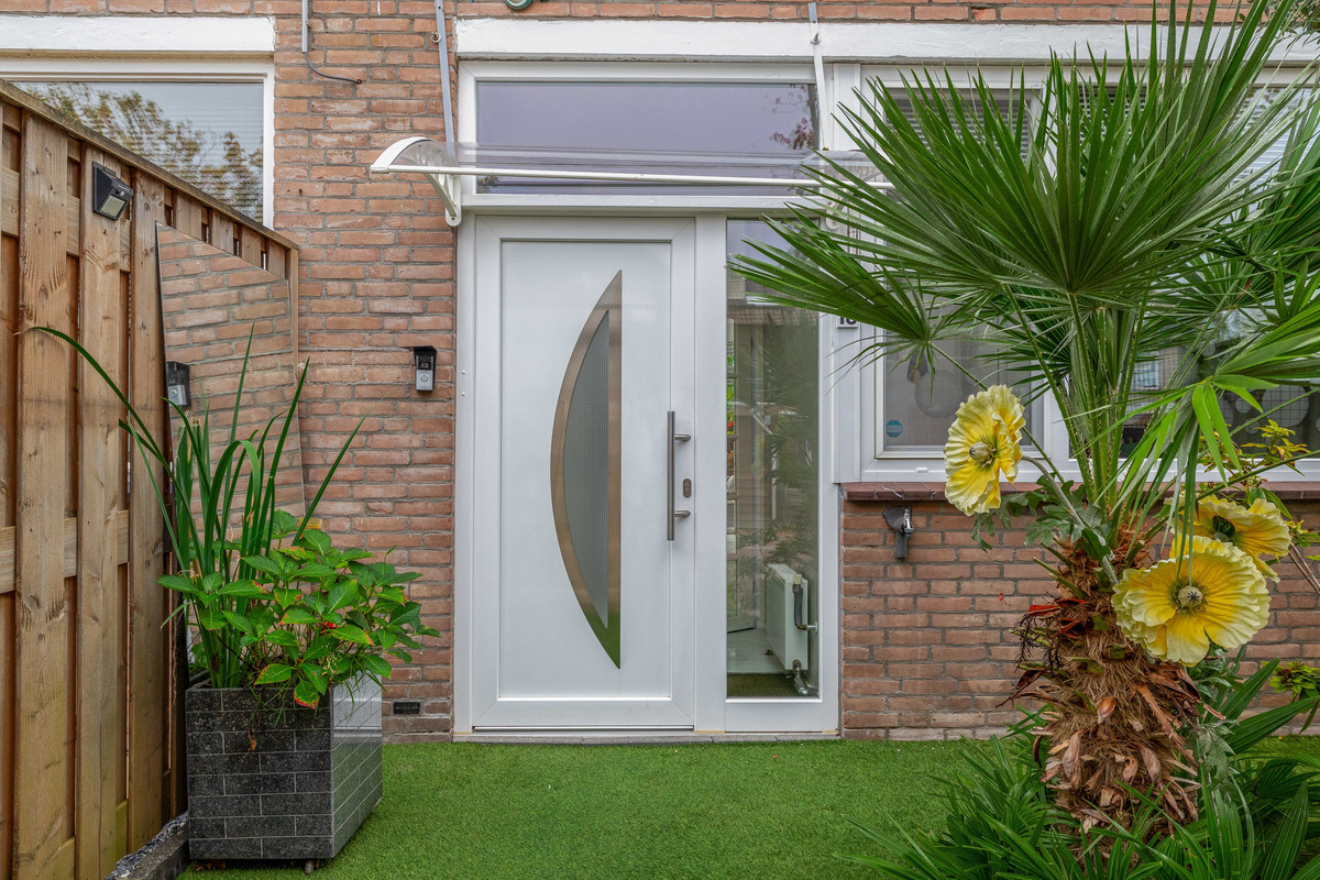 Hoekwoning te koop: Loevestein 16, Zwijndrecht