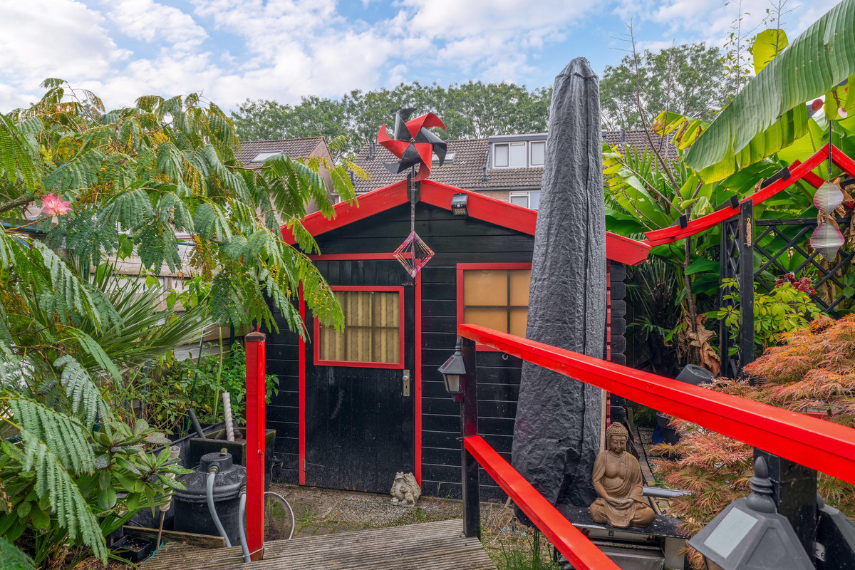 Hoekwoning te koop: Loevestein 16, Zwijndrecht