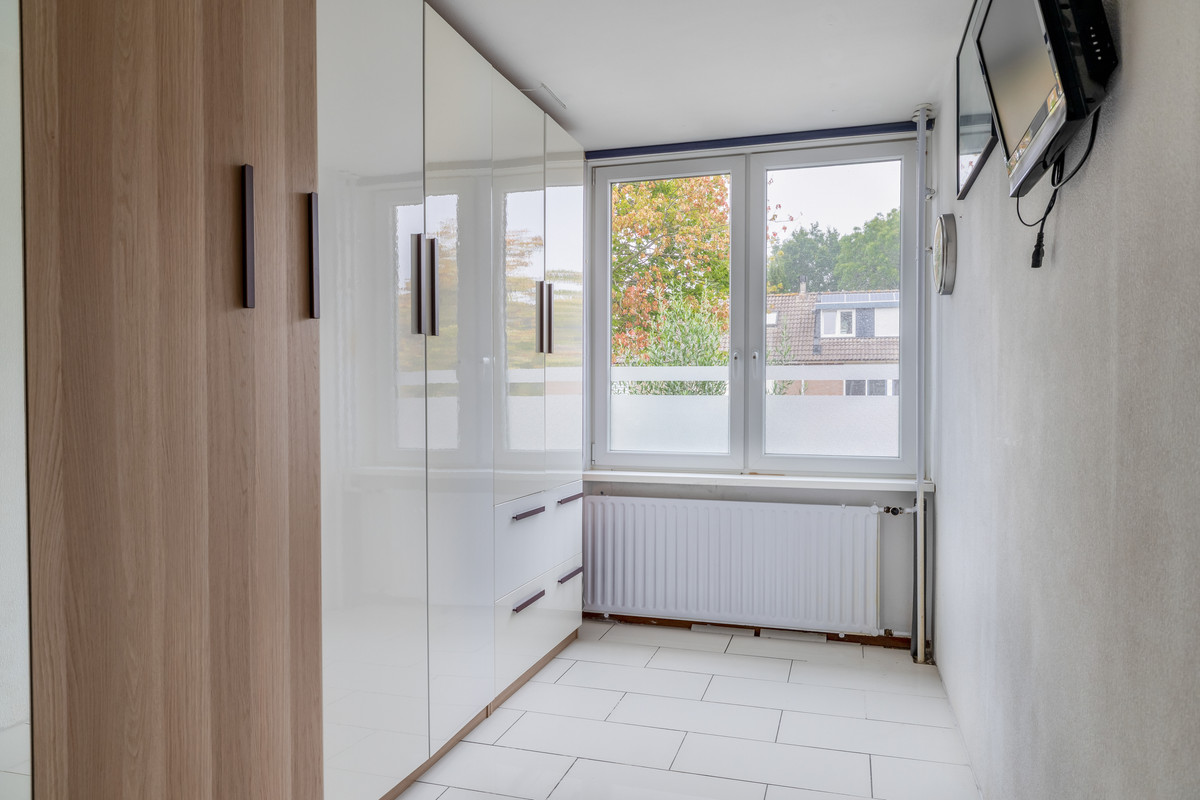 Hoekwoning te koop: Loevestein 16, Zwijndrecht
