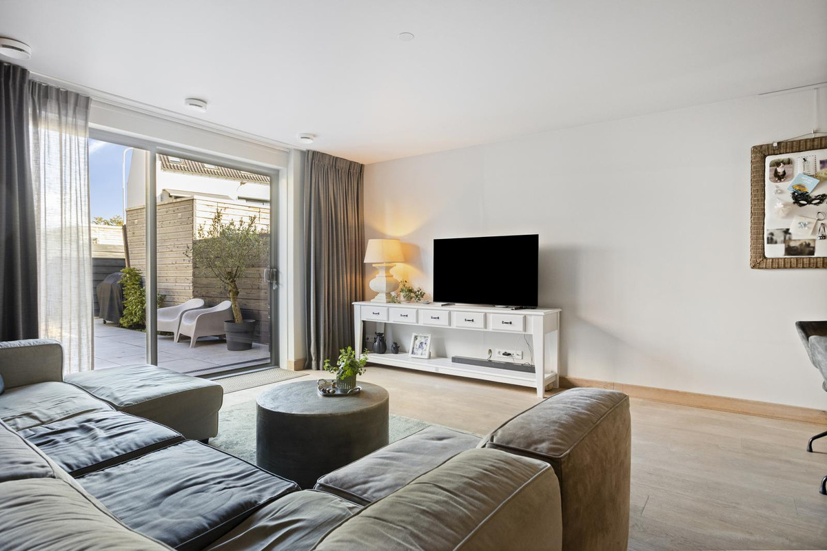 Tussenwoning te koop: Grundel 24, Rijsenhout
