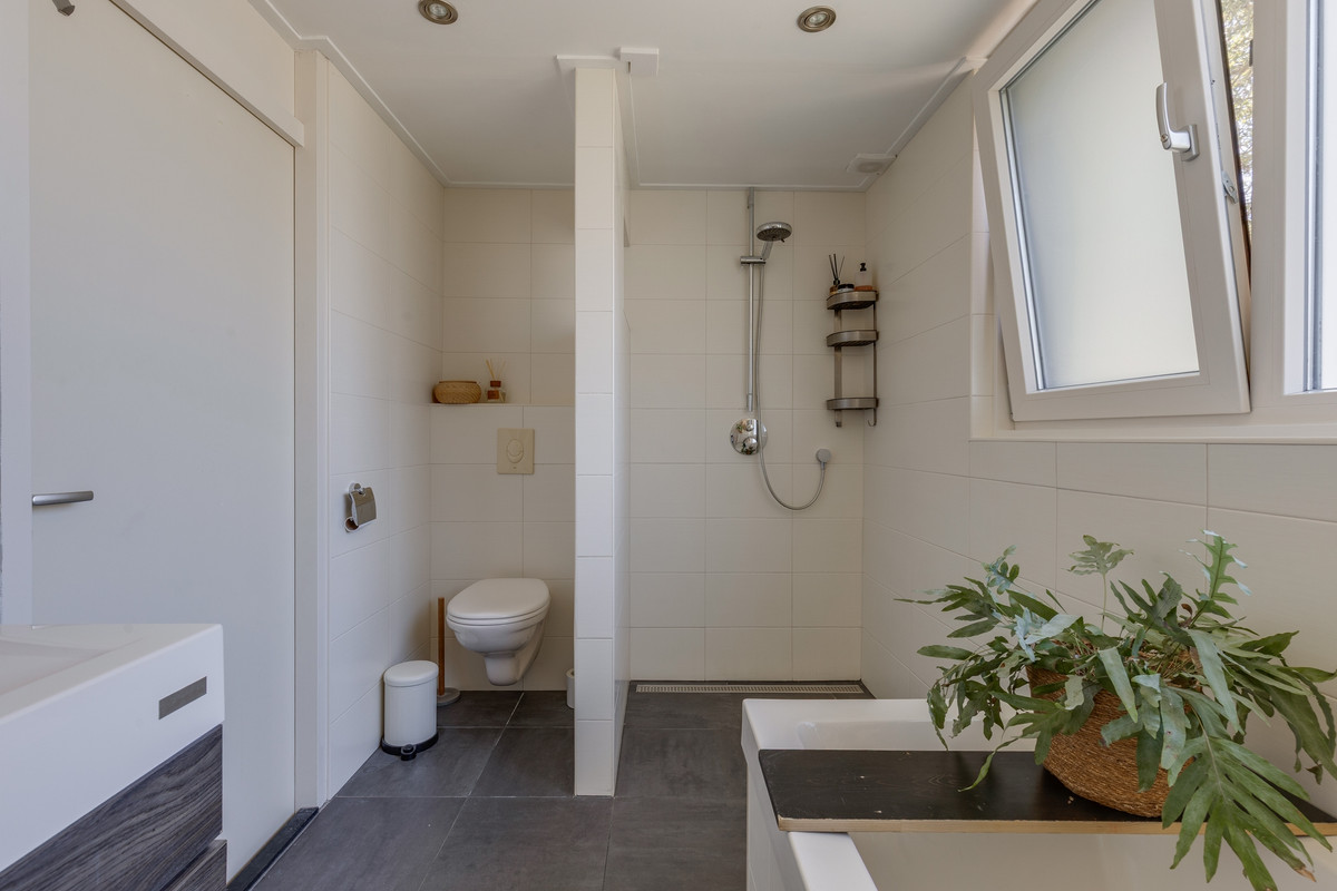 Tussenwoning te koop: Bethlehemstraat 24, Gaanderen