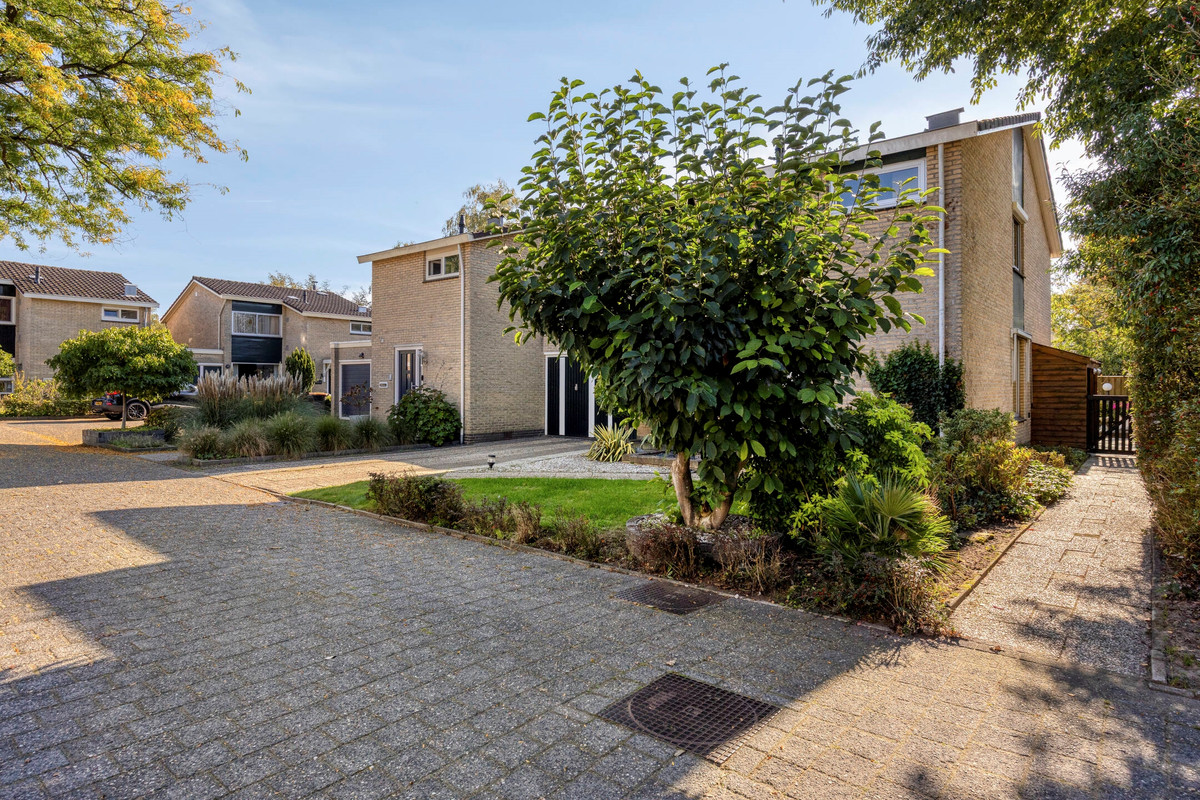 Twee-onder-één-kap te koop: Kruijskamp 1, Oldenzaal