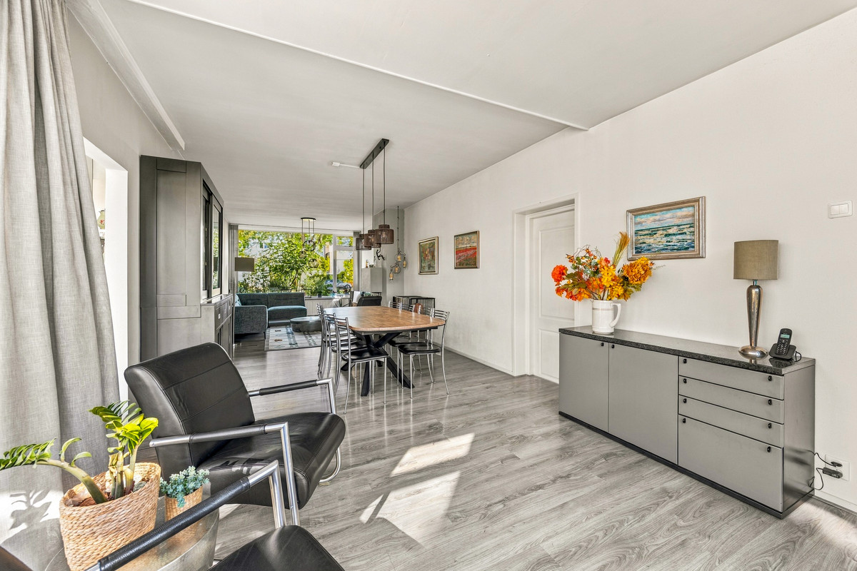 Tussenwoning te koop: Prinses Irenelaan 13, Voorburg