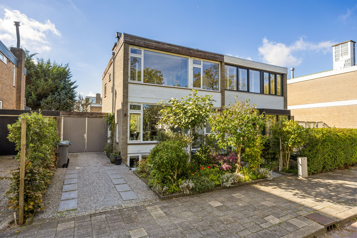 Tussenwoning te koop: Prinses Irenelaan 13, Voorburg