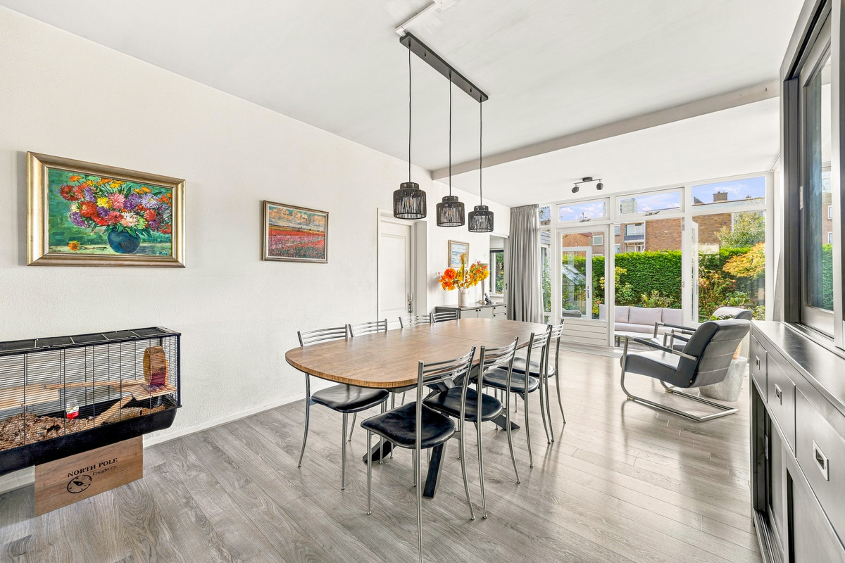 Tussenwoning te koop: Prinses Irenelaan 13, Voorburg
